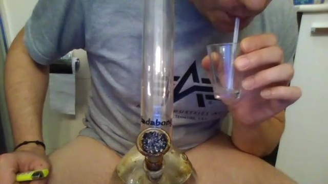 Chillin #bong #glassofcum