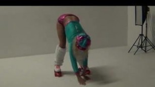 Leya learns how to Roller Skate during a photo shoot
